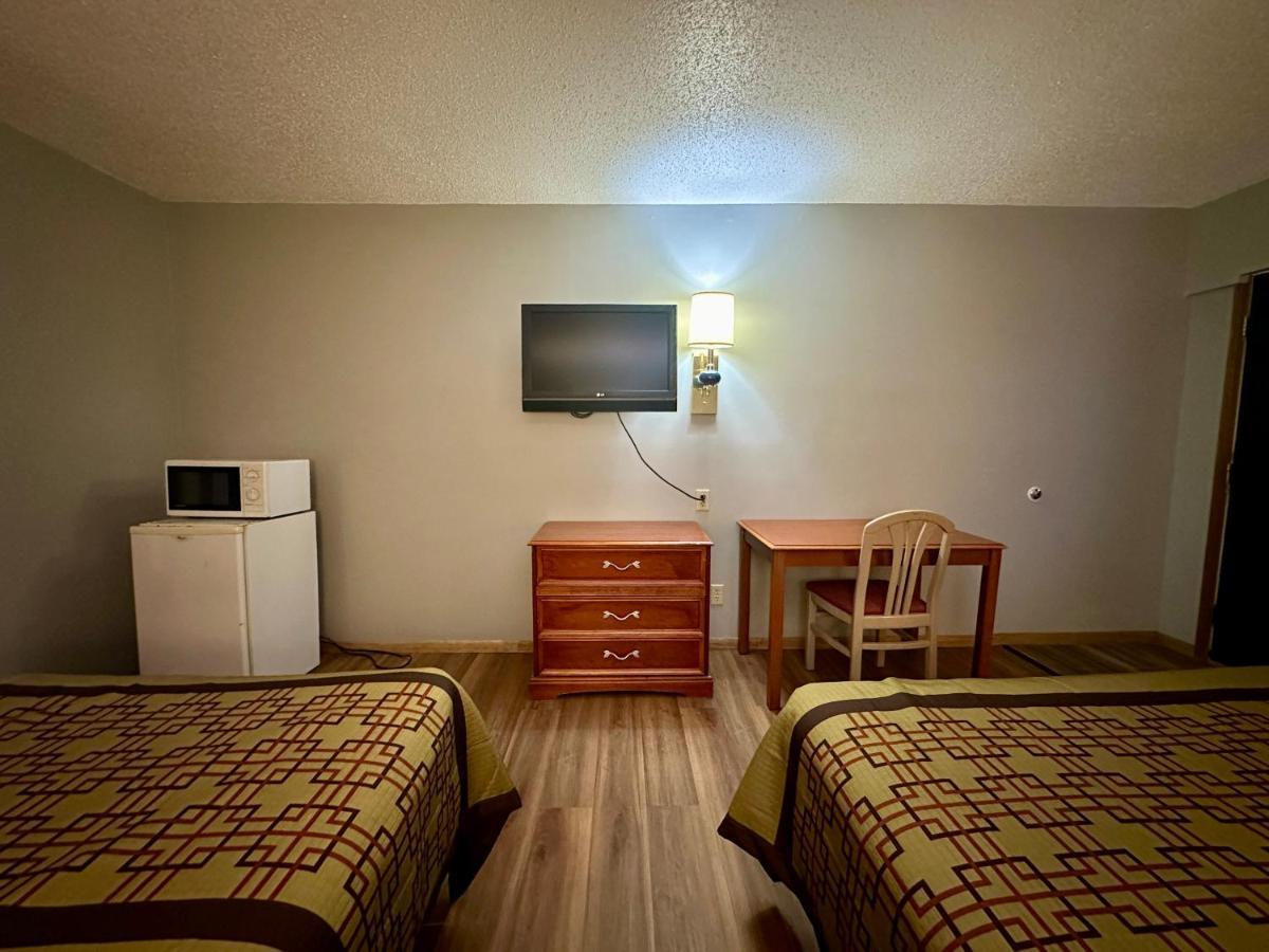 בראבו Thunderbird Motor Inn מראה חיצוני תמונה